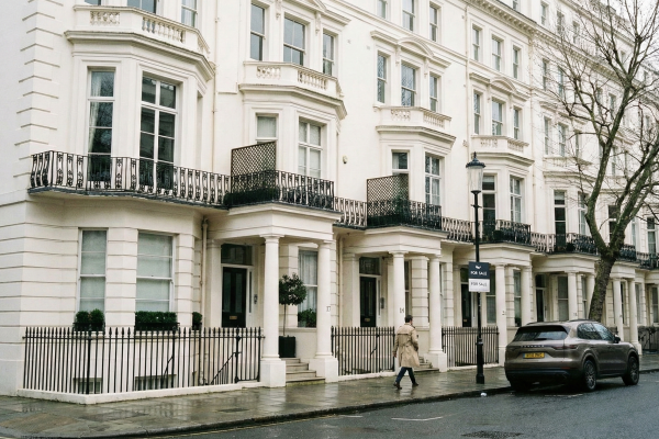 London high-end property market